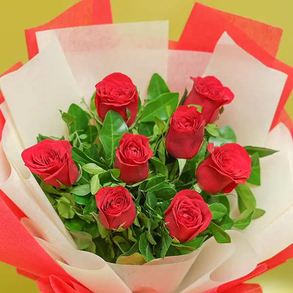 8 Red Roses Bunch