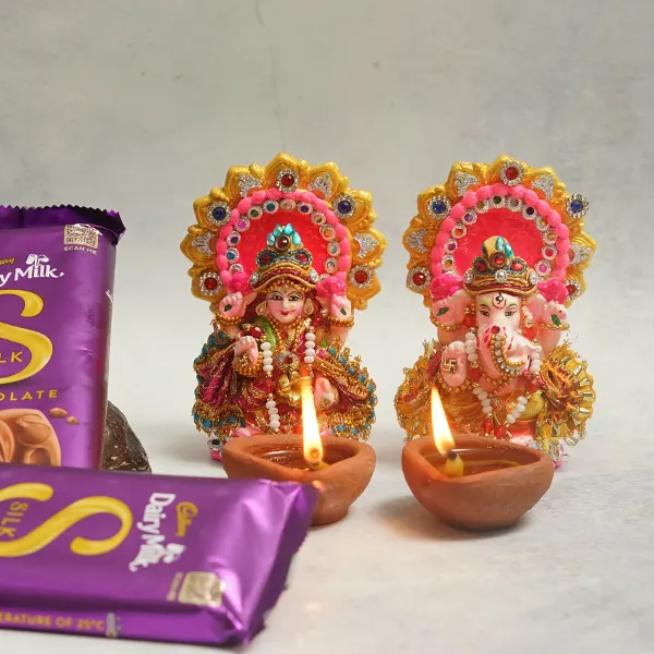 Lakshmi Ganesha & Silk