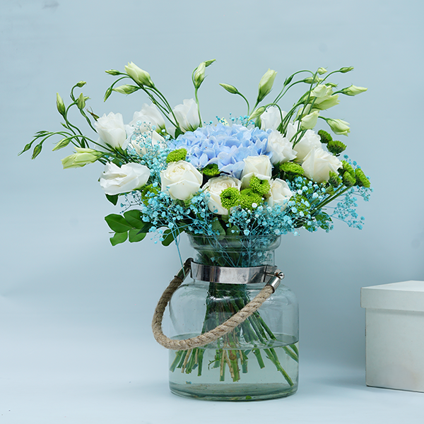 Graceful Hydrangea Roses Jar Graceful Hydrangea Roses Jar