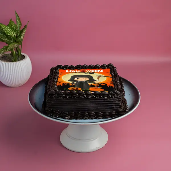 Eerie Halloween Theme Cake