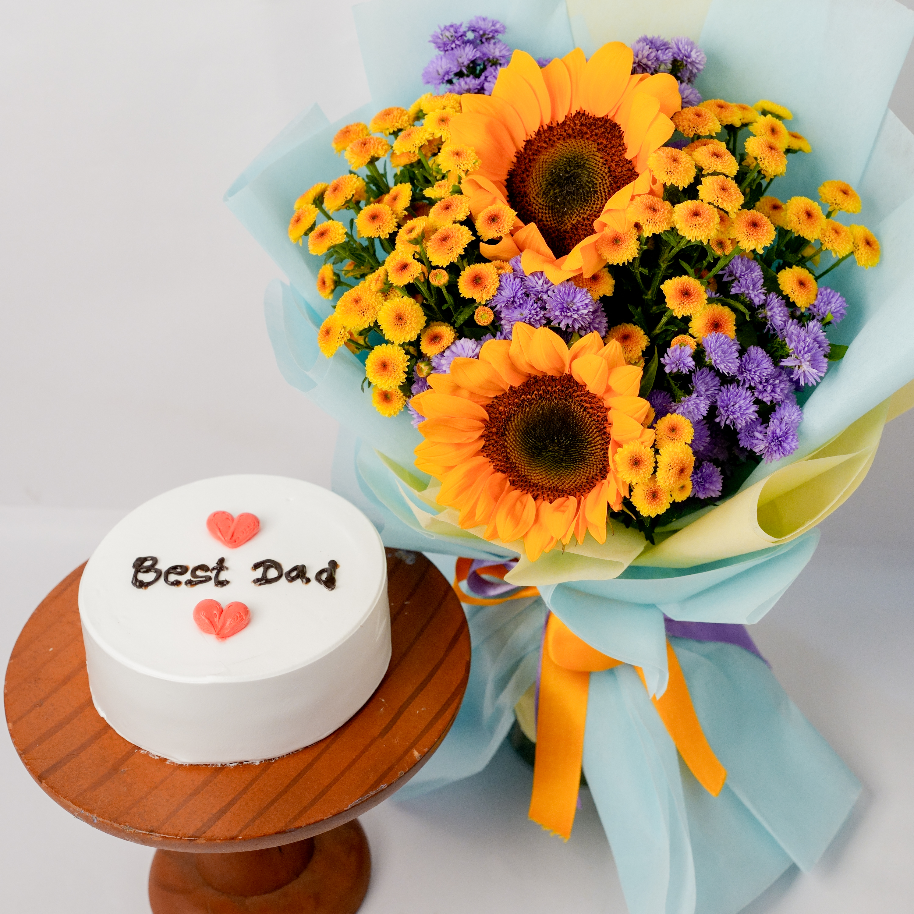 Best Dad Vanilla Cake with Sunflower & Daisy Bouquet