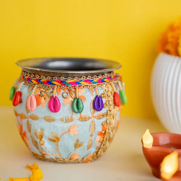 Chauth Thali with Roses