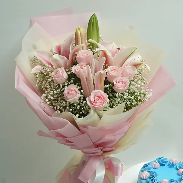 Graceful Pink Blooms & Berry Cake