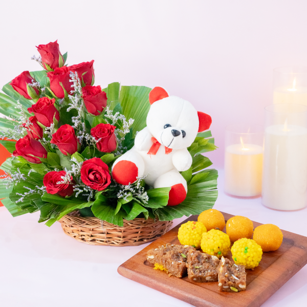 Cute Love + 1/2 Kg Assorted Mithai