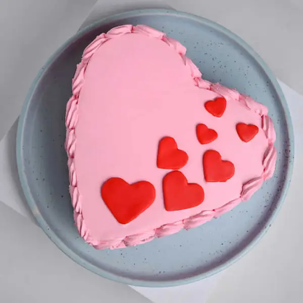 Rose Heart Strawberry Cake